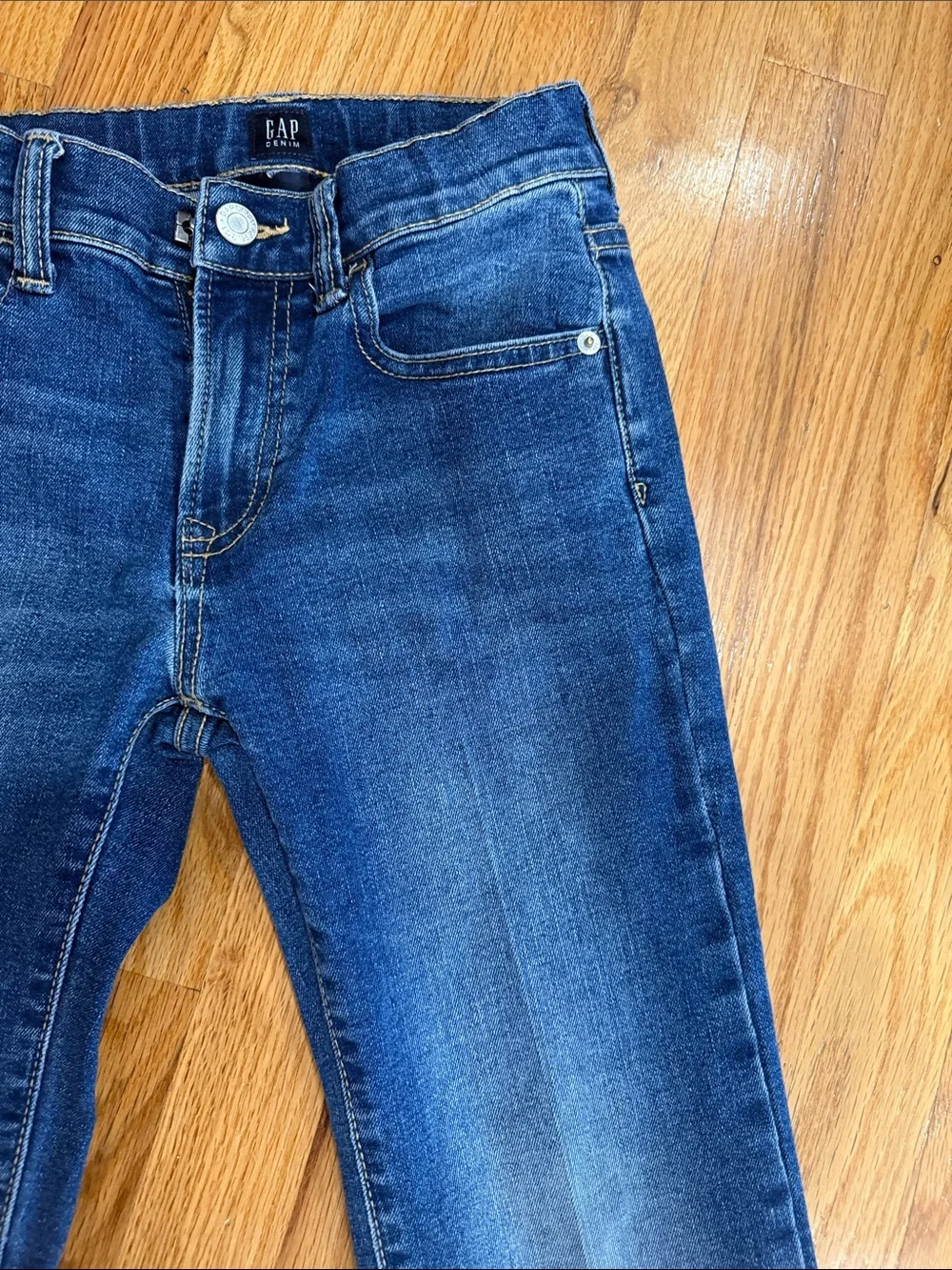 GAP Boys Size 8 Regular Jeans in Deep Blue Wash